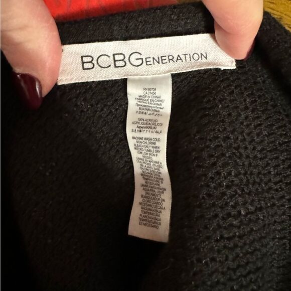 BCBGeneration Poncho Fringe Black and Gray One Size - Picture 4 of 5